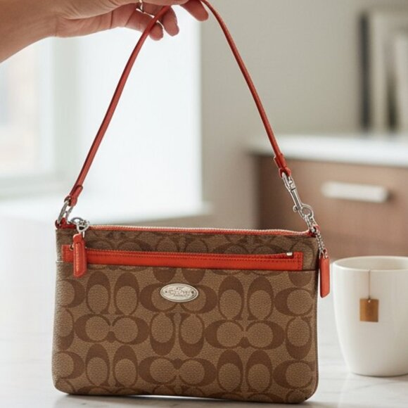 Coach Signature Pop Pouch - Picture 1 of 8